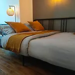 L'atmosphere - Centre-ville - Parking - Netflix - 4 Ch - 2 Sde Apartment Troyes