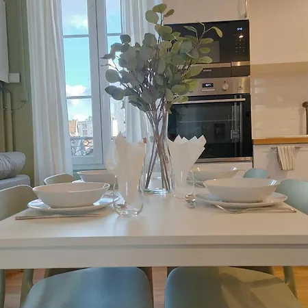 Apartment L'atmosphere - Centre-ville - Parking - Netflix - 4 Ch - 2 Sde *