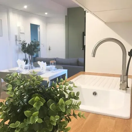 L'atmosphere - Centre-ville - Parking - Netflix - 4 Ch - 2 Sde Apartment