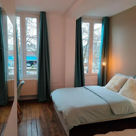 L'atmosphere - Centre-ville - Parking - Netflix - 4 Ch - 2 Sde * Troyes