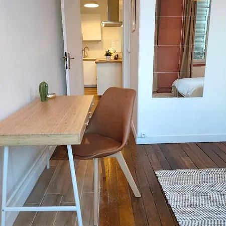 Apartment L'atmosphere - Centre-ville - Parking - Netflix - 4 Ch - 2 Sde *